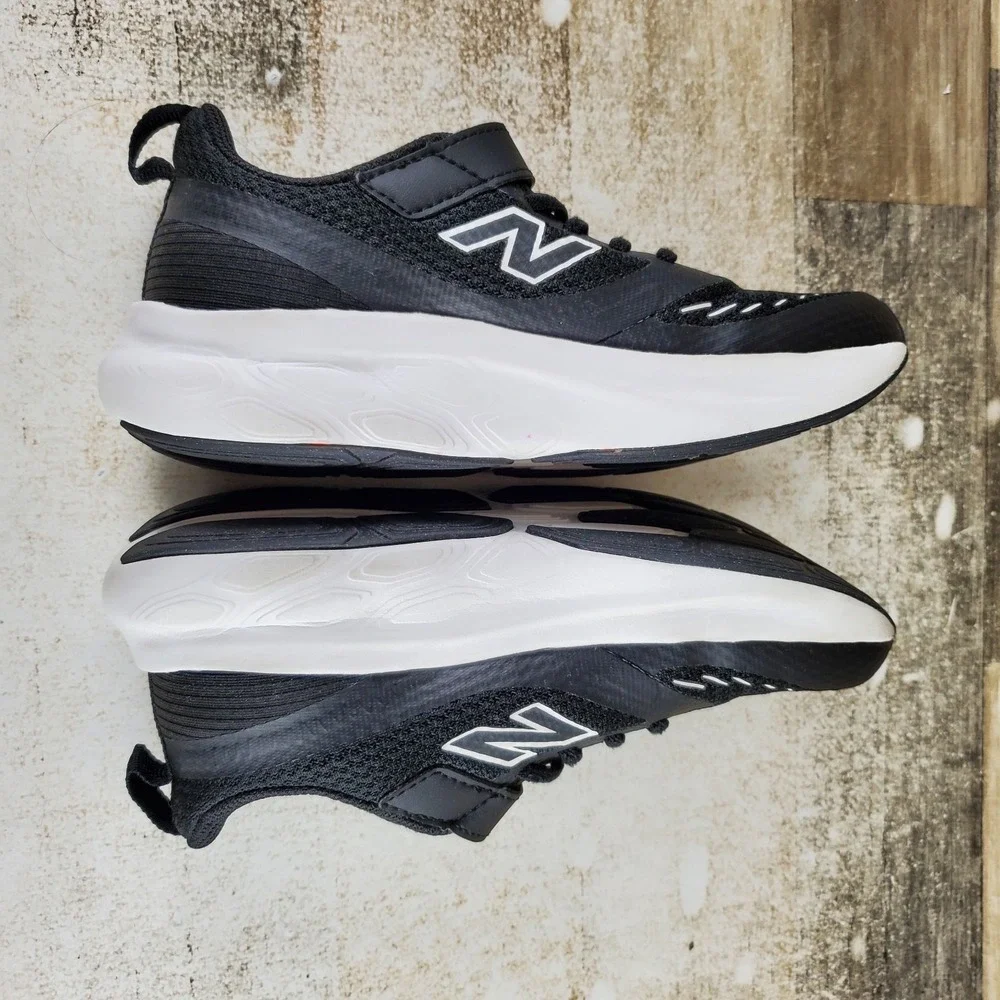New Balance Fresh Foam 625 Bungee Kids Shoes Sz 1.5 M Black Blue Lace Up Sneaker
